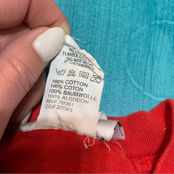 ✨ walt disney world kids 🪄 vintage red classic mickey mouse tee 🪄 youth MED ✨ - Picture 4 of 5